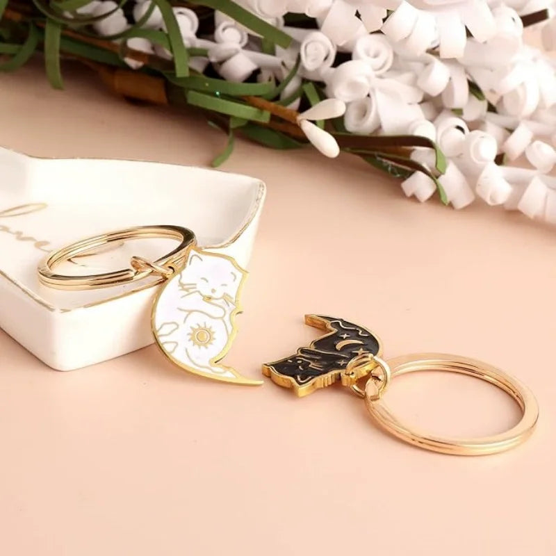 2Pcs Stainless Steel Black White Cat Necklace Love Embrace Cat Matching Couple Pendant Necklaces BFF Jewelry for Women Friend