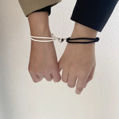 LATS 2 Pice Black White Color Hand Rope Love Magnetic Couple Good Friend Brother Party Student Travel Fashion Elegant Silver Mul