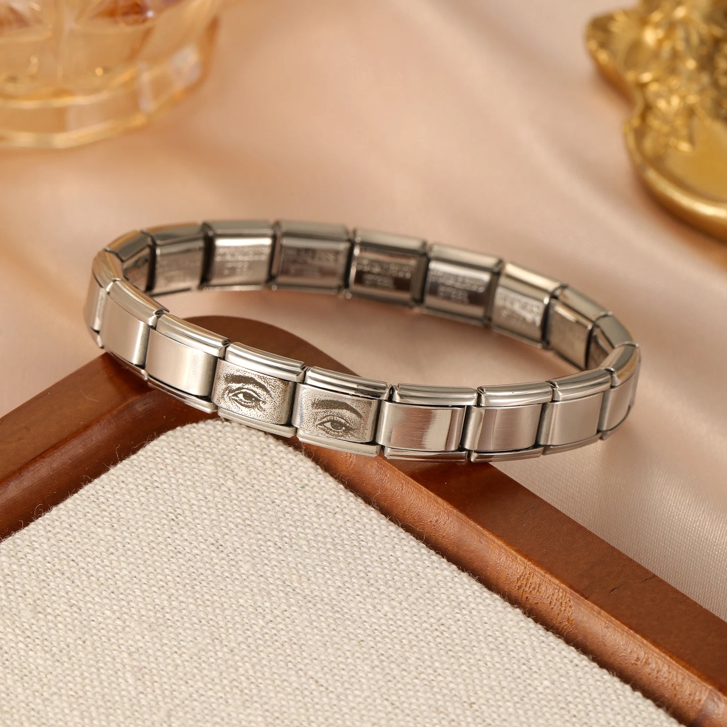 Carved Eye Jewelry Italian Custom Photo Bracelet Stainless Steel Spring Bracelet Personalized Valentine's Day Gift for Couples